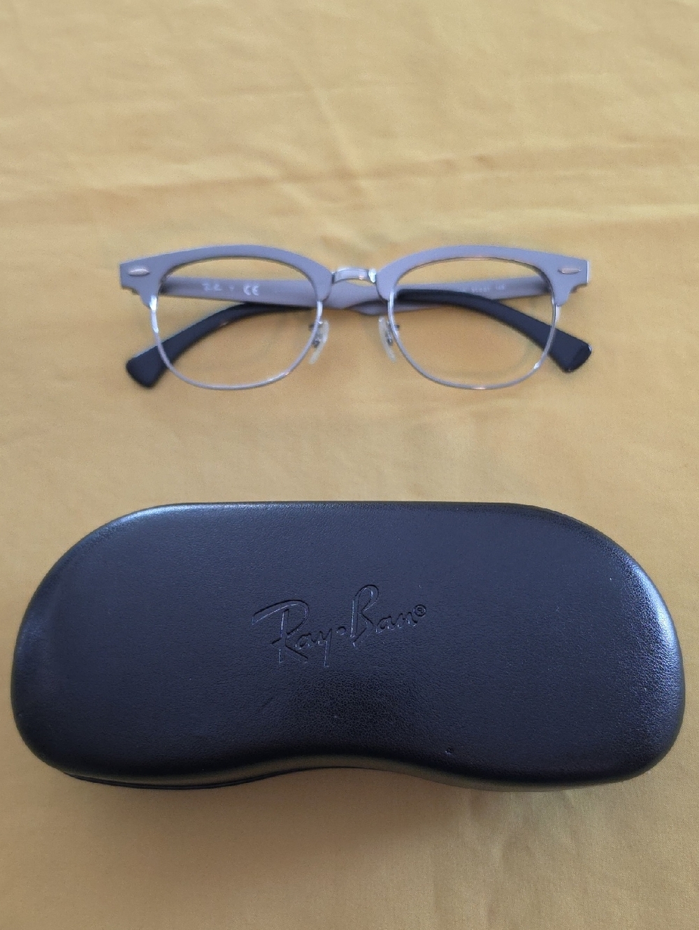 Ray-Ban ▪︎ Clubmaster Asthetic ▪ Brushed Gunmetal Finish ▪︎ Gently used w/Case